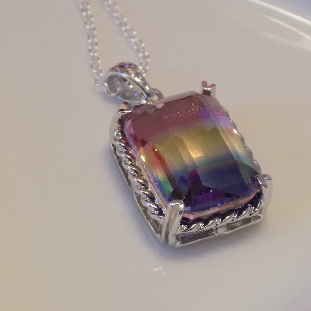 🌈Mystic Fire🔥 Ombre Gemstone Pendant Necklace💎